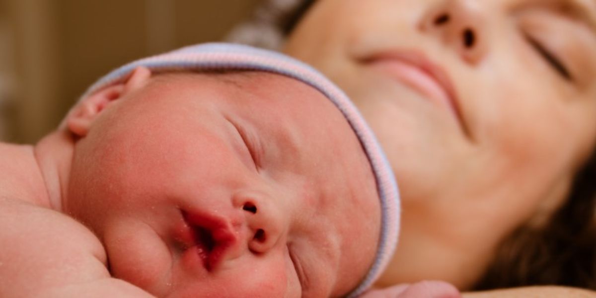Breastfeeding Guide: Everything New Moms Need to Know